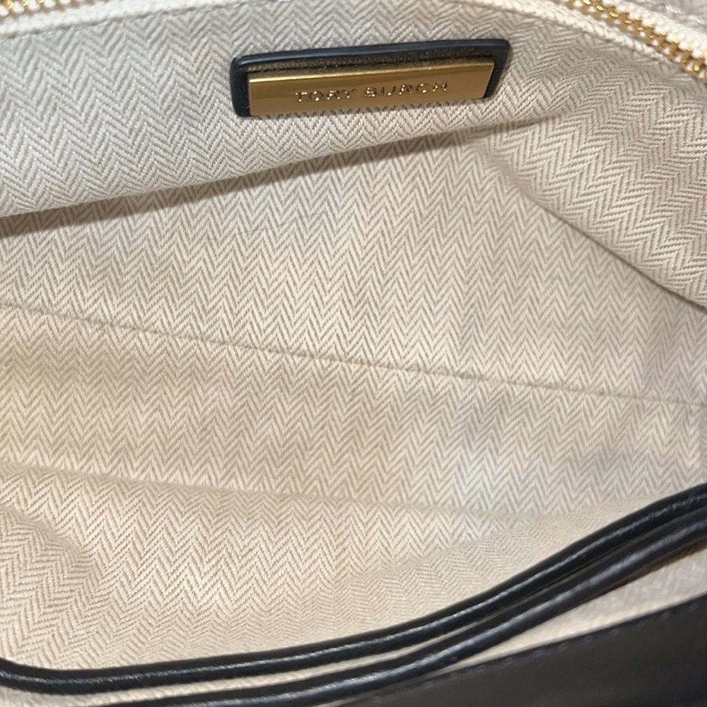 Tory Burch KIRA CHEVRON CONVERTIBLE SHOULDER BAG - Picture 9 of 17